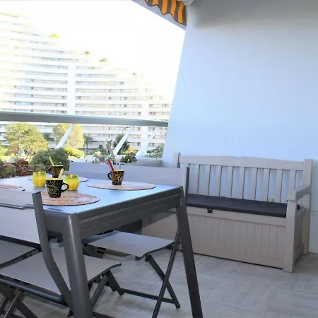 Apartment 2p En Bord De Mer, 4 Couchages, Marina, Proche Gare Et Centre, Parking Velos Et Scooters - Fr-1-252a-9 *